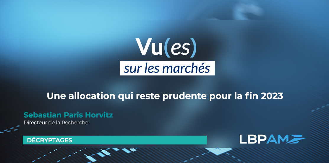 image abstraite sur fonds bleu pour illustrer l'article Un allocation qui reste prudente